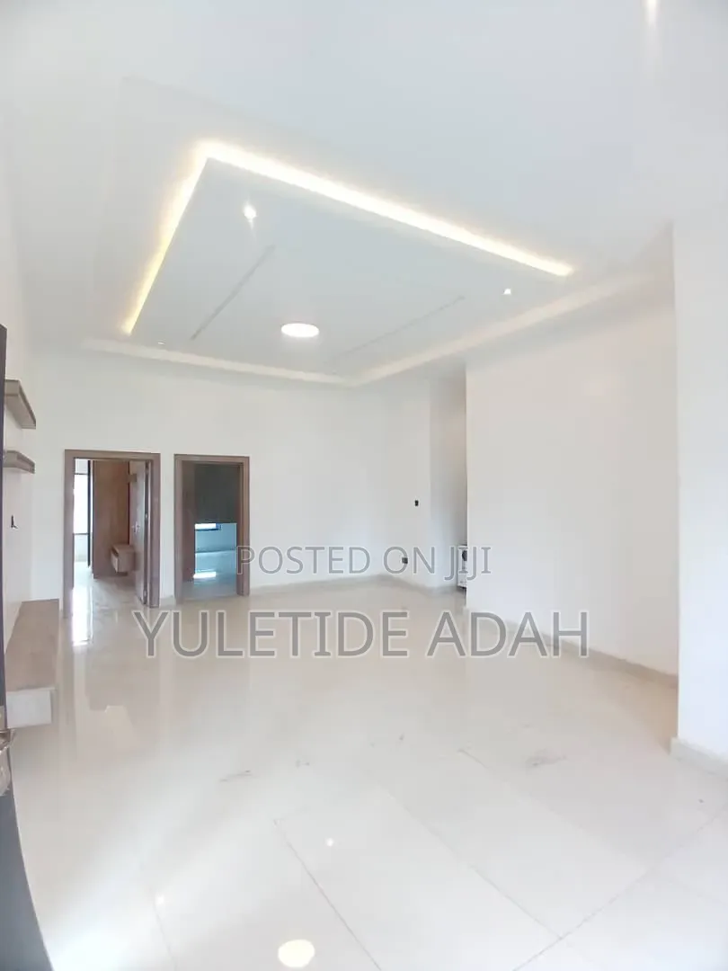 2bdrm Block of Flats in Wuye for rent in Wuye