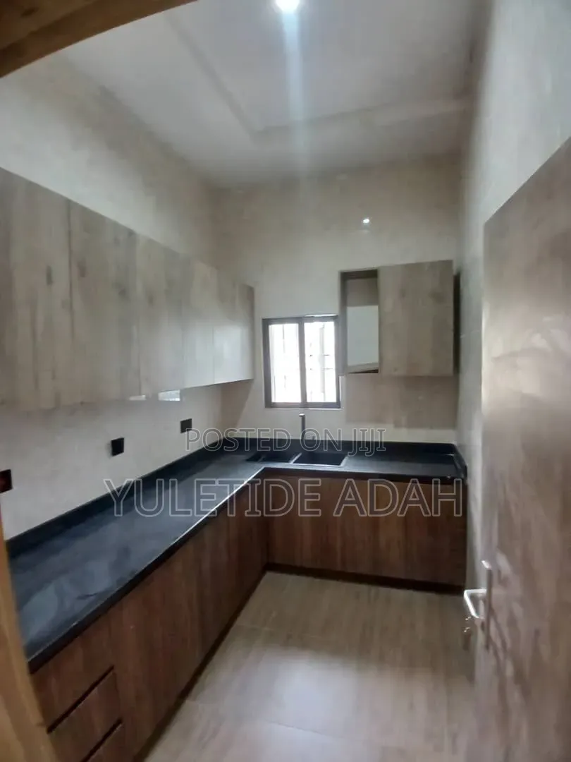 2bdrm Block of Flats in Wuye for rent in Wuye
