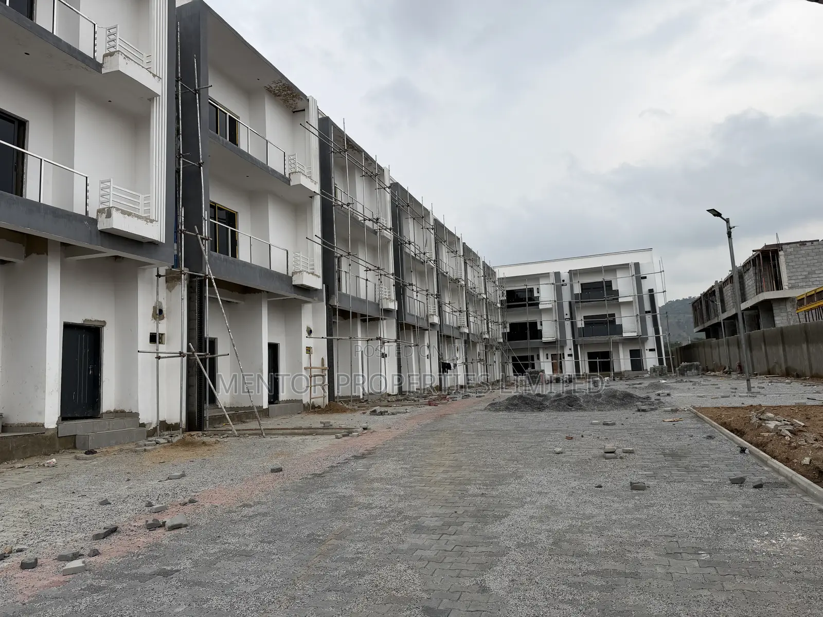 4bdrm Duplex in Jahi for sale in Jahi