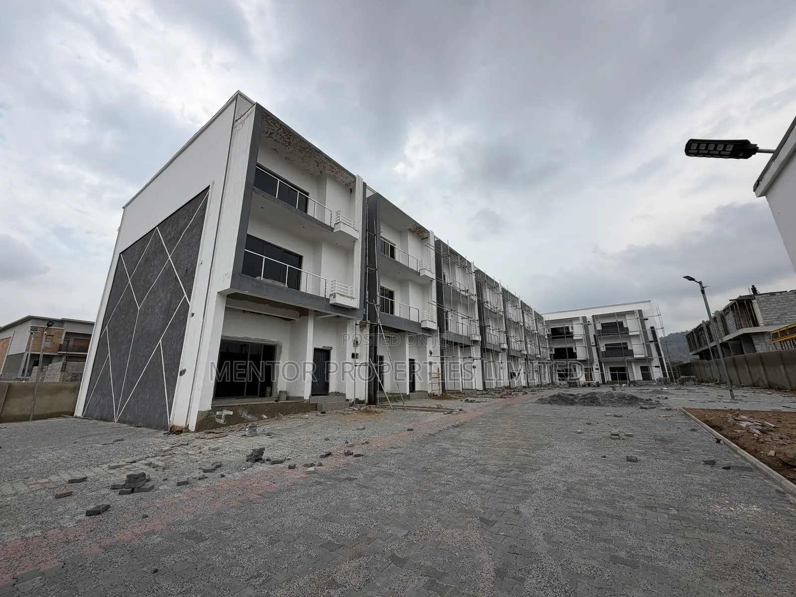 4bdrm Duplex in Jahi for sale in Jahi