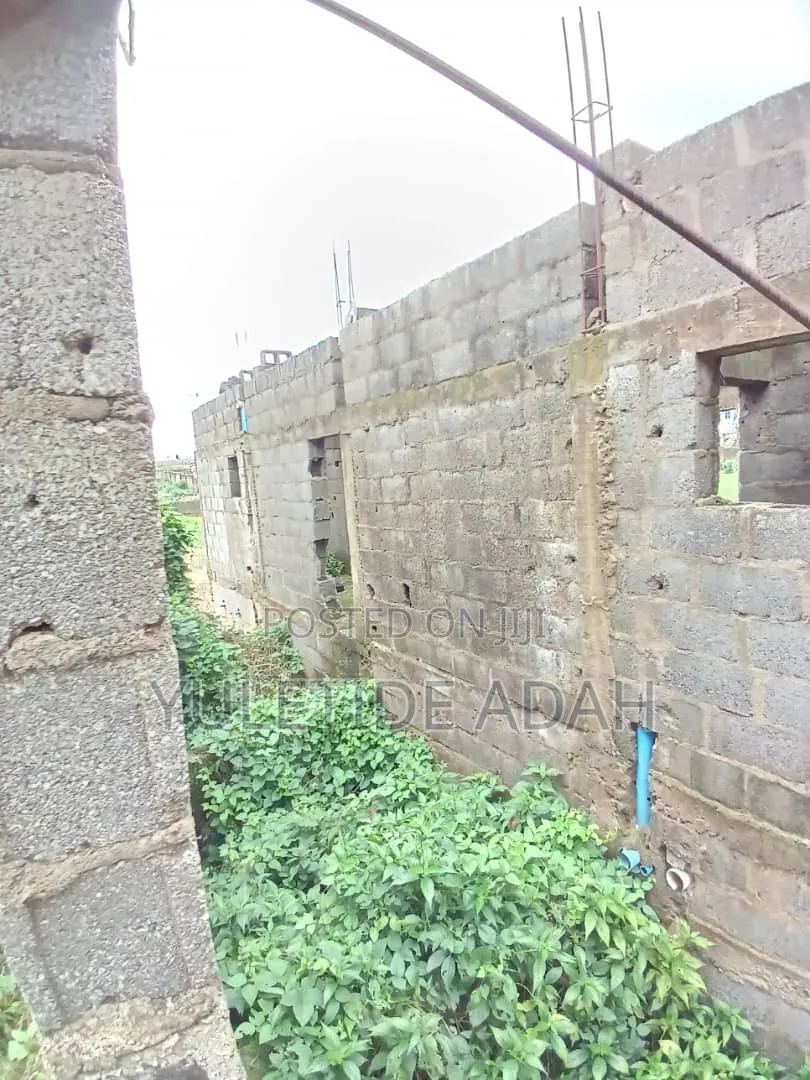 4bdrm Duplex in Dakwo District for sale in Dakwo District
