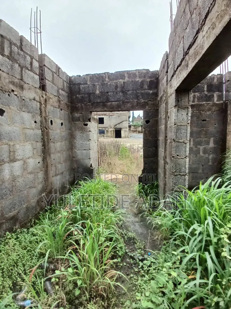 4bdrm Duplex in Dakwo District for sale in Dakwo District