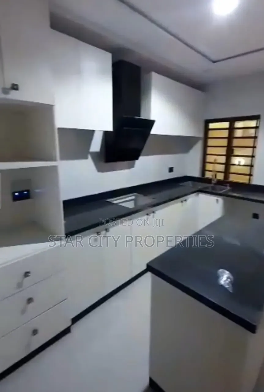4bdrm Duplex in Omole for sale in Omole Phase 1