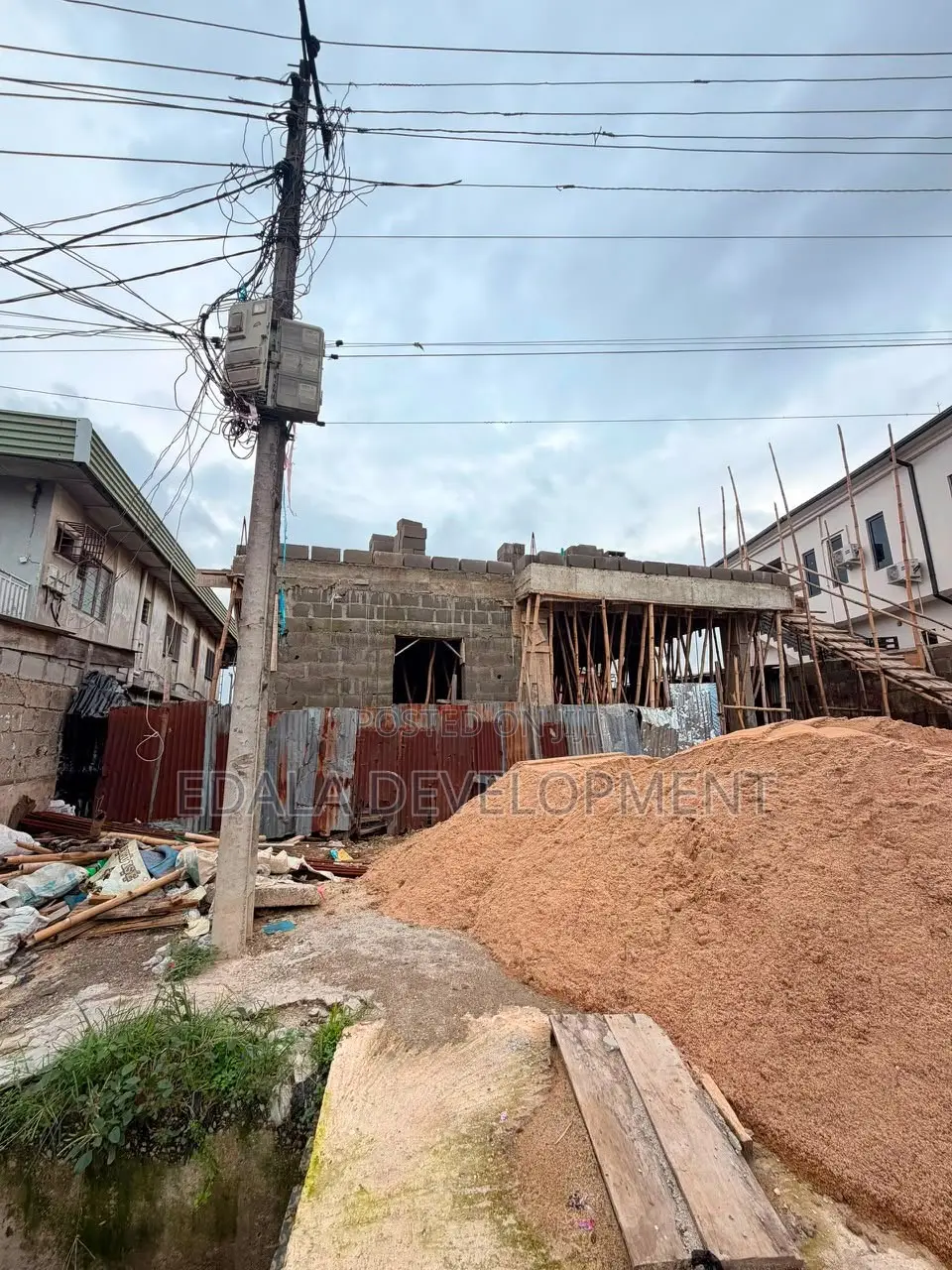 2bdrm Apartment in Alausa for sale in Alausa