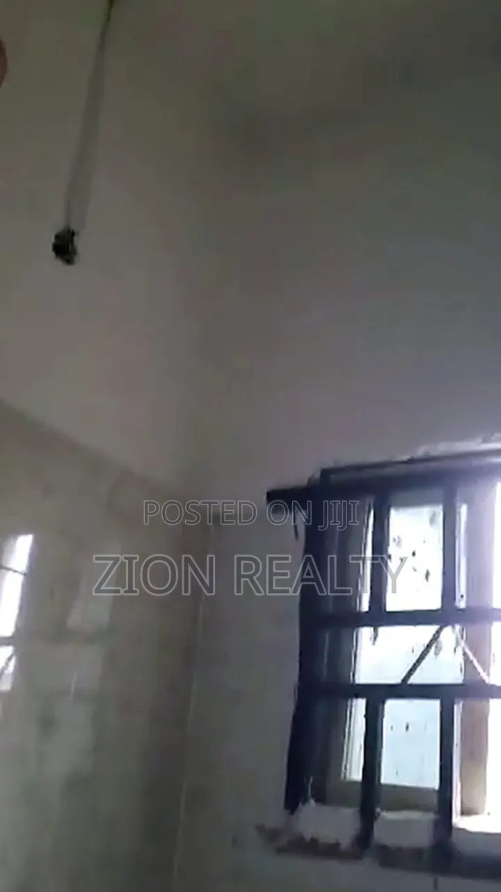 2bdrm Apartment in New Road, Ibeju for rent in Ibeju