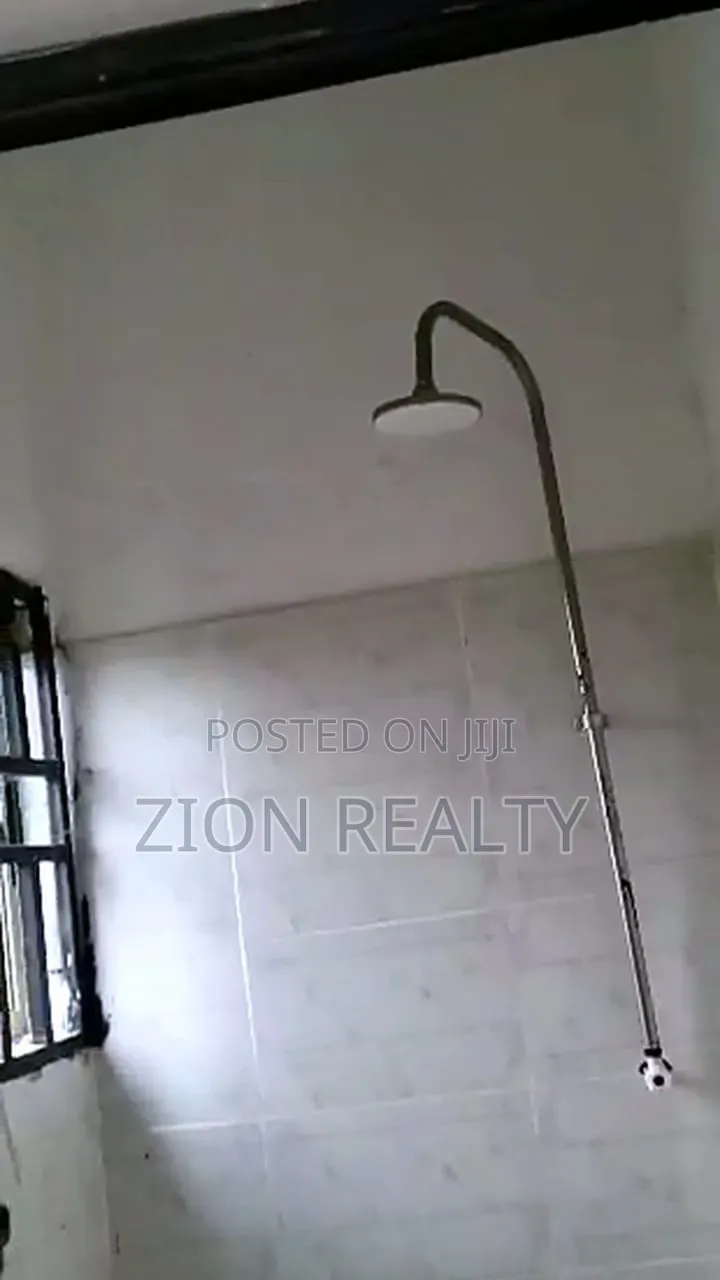 2bdrm Apartment in New Road, Ibeju for rent in Ibeju