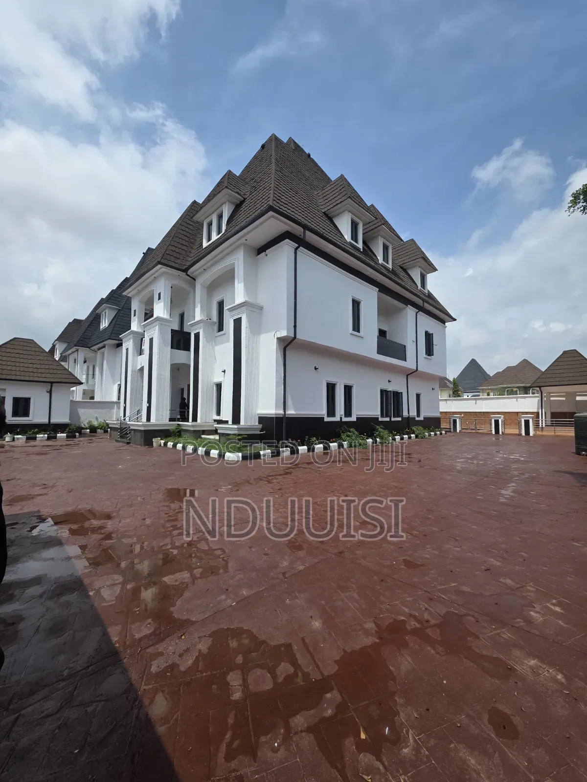 6bdrm Duplex in Efab Metropolis, Karsana for sale in Karsana