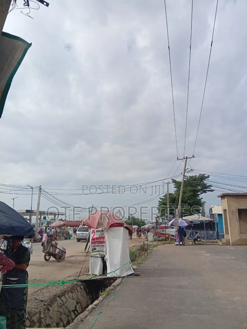 Plaza/Shopping Mall/Banking Hall in Kubwa in Kubwa