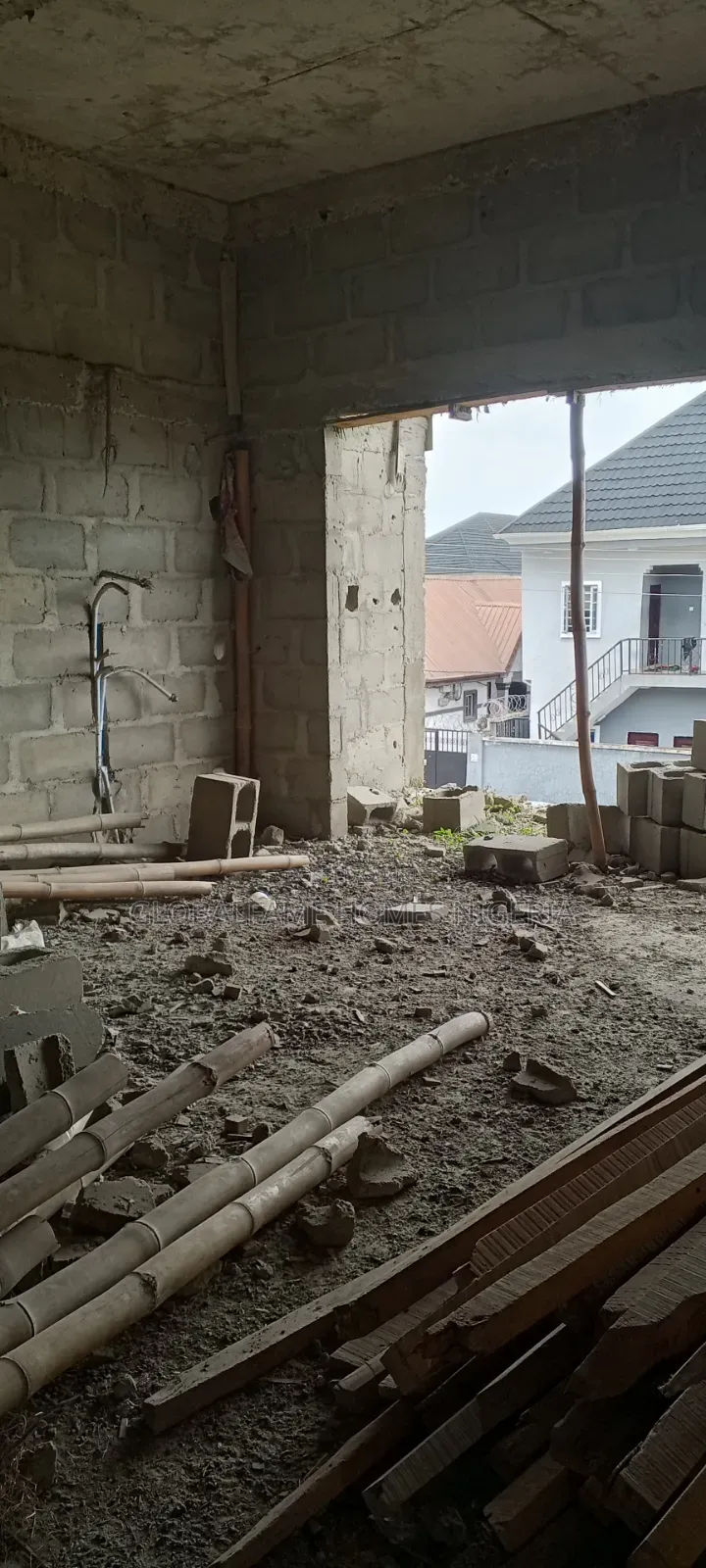 5bdrm Duplex in Green Beach Estate for sale in Awoyaya