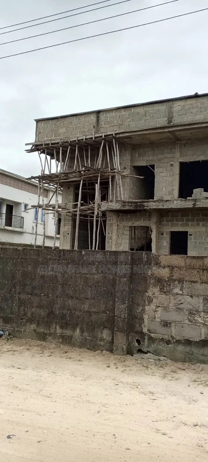 5bdrm Duplex in Green Beach Estate for sale in Awoyaya