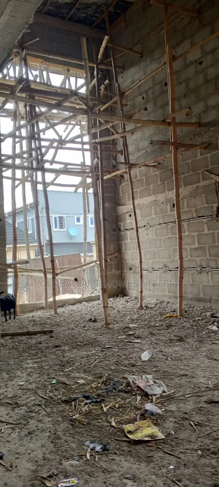 5bdrm Duplex in Green Beach Estate for sale in Awoyaya