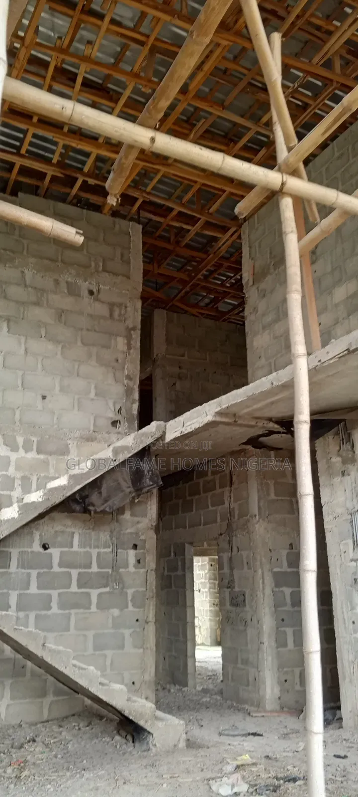 5bdrm Duplex in Green Beach Estate for sale in Awoyaya