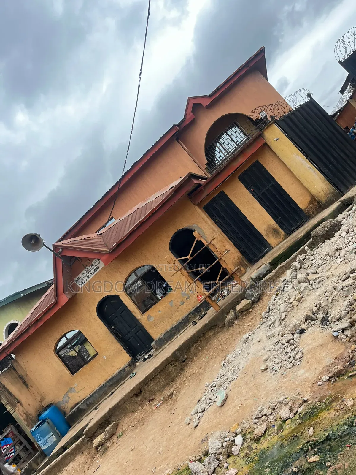3bdrm Block of Flats in Agbelekale Abulegba for sale in Abule Egba