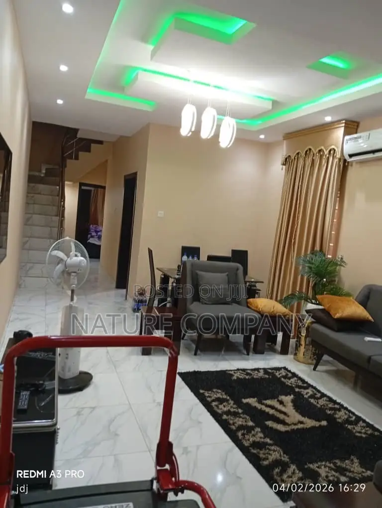 4bdrm Duplex in Magodo Isheri for sale in Magodo Isheri