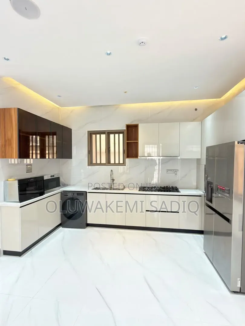 3bdrm Duplex in Old Ikoyi for rent in Old Ikoyi