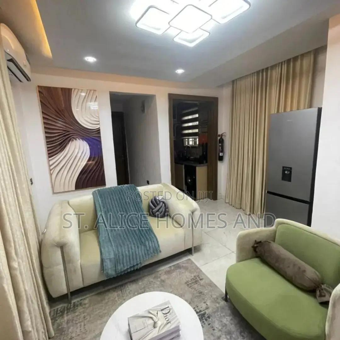 Phvarat 1 Bedroom Luxury Apartment With Washing Machine in Dawaki