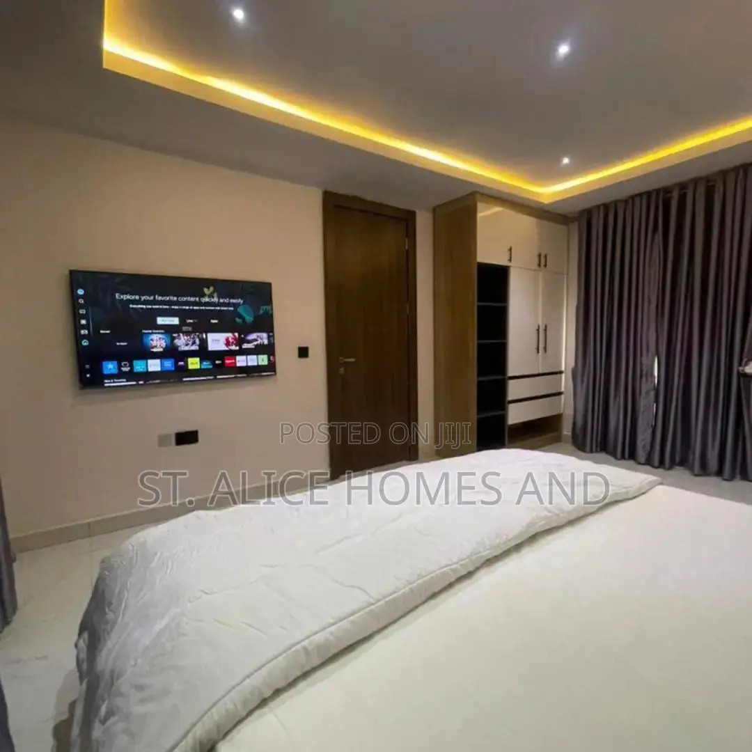Phvarat 1 Bedroom Luxury Apartment With Washing Machine in Dawaki