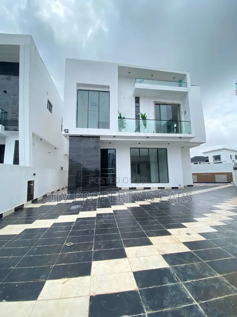 4bdrm Duplex in Lekki Expressway for sale in Lekki Expressway