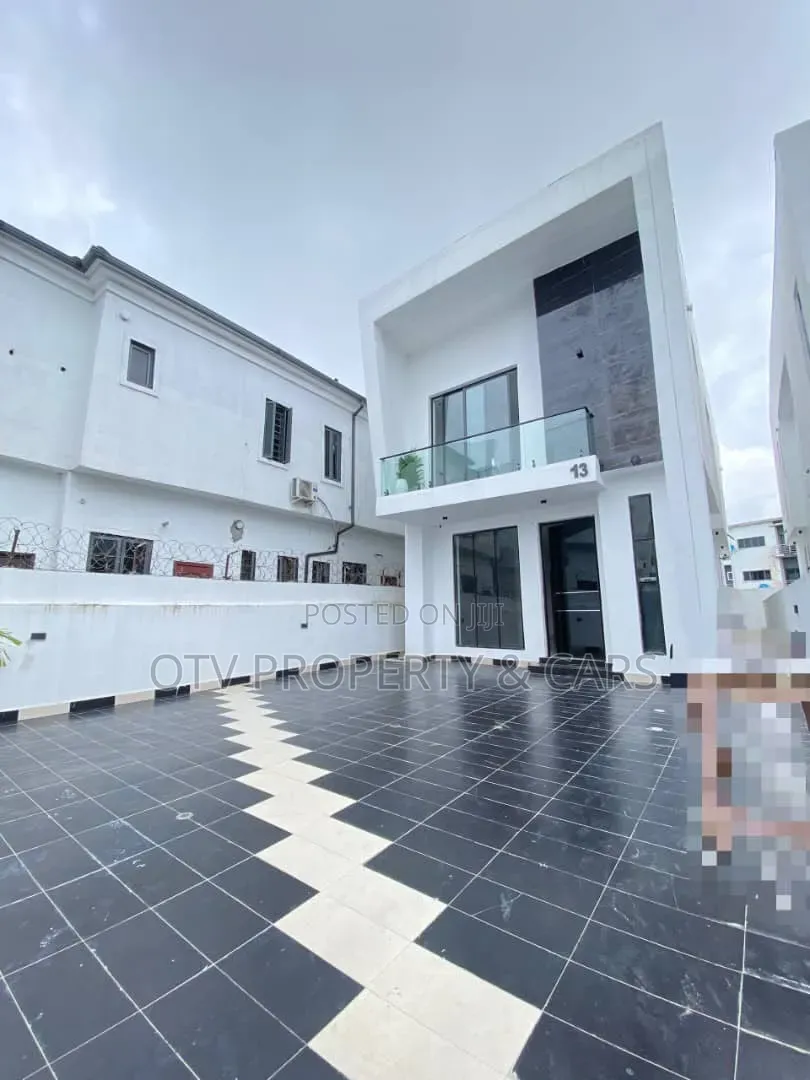 4bdrm Duplex in Lekki Expressway for sale in Lekki Expressway