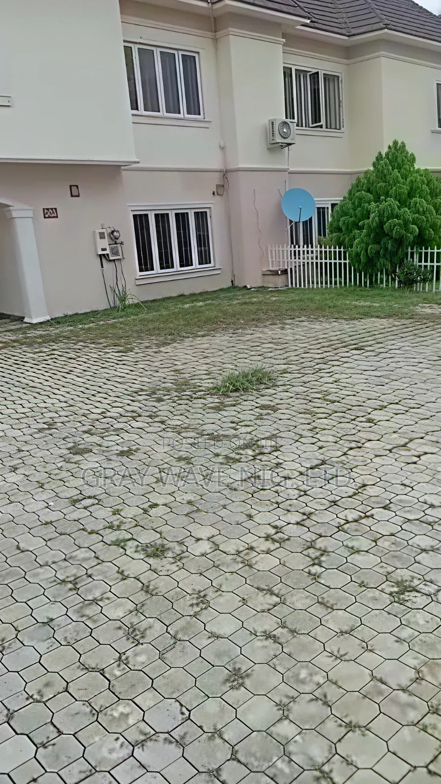 3bdrm Duplex in River Park, Sabon Lugbe for sale in Sabon Lugbe