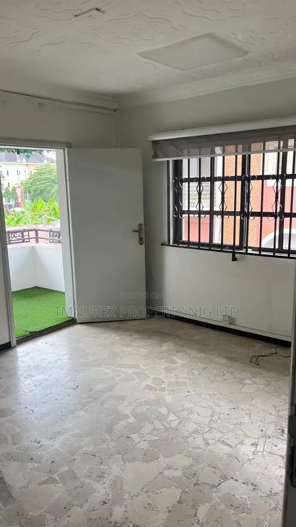 7 Bedrooms Duplex for Rent in Lekki Phase 1