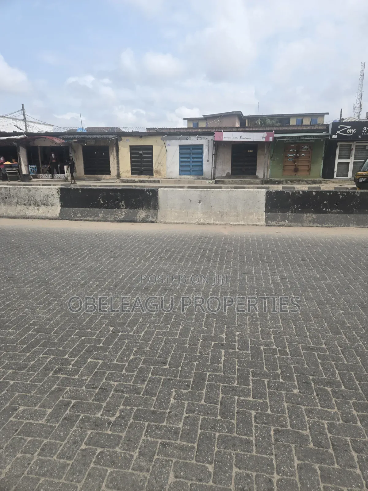 Big Land With Shops in Front for Lease in Apple Junction