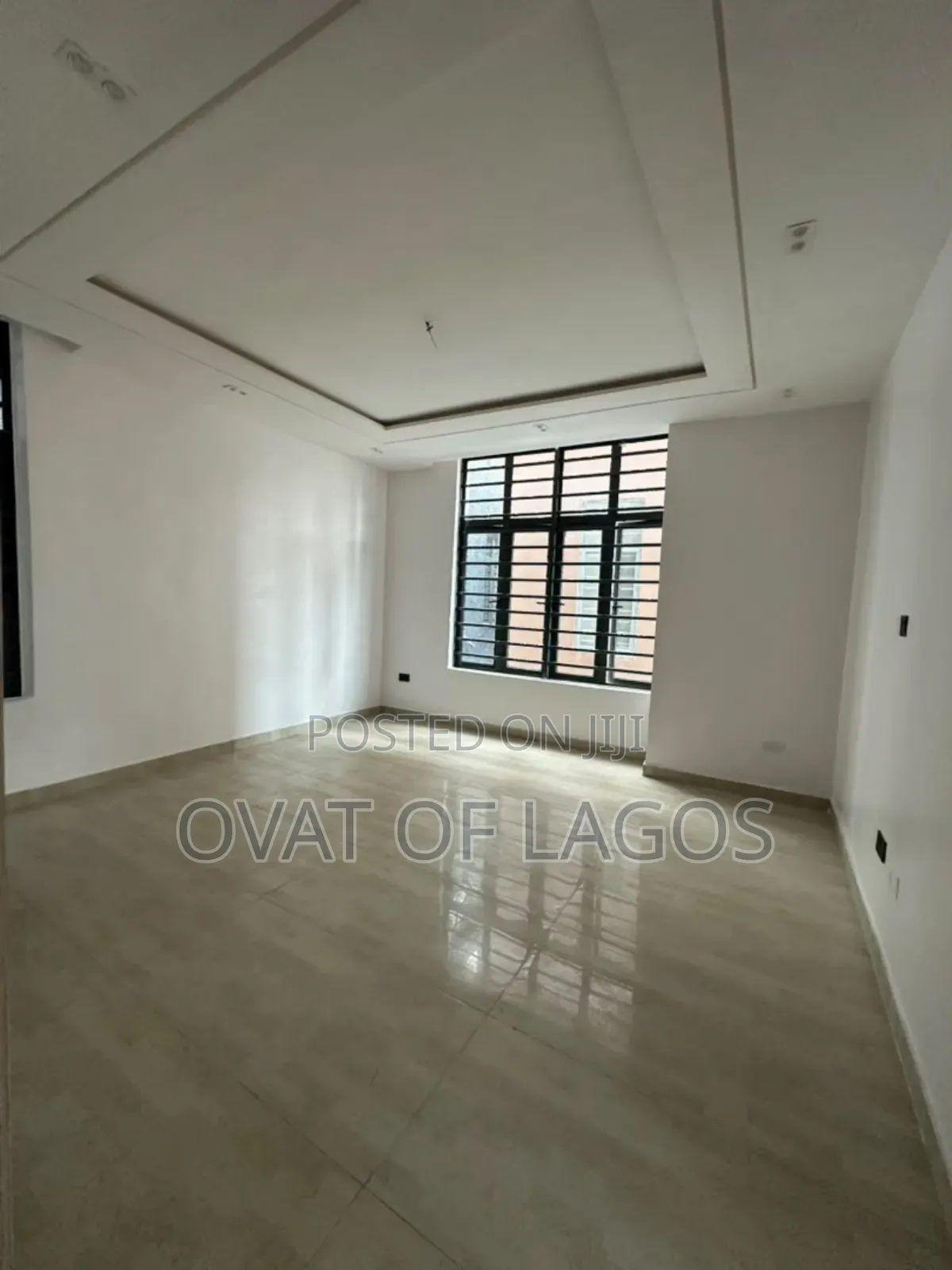 5bdrm Duplex in Lekki Phase 1 for sale in Lekki Phase 1