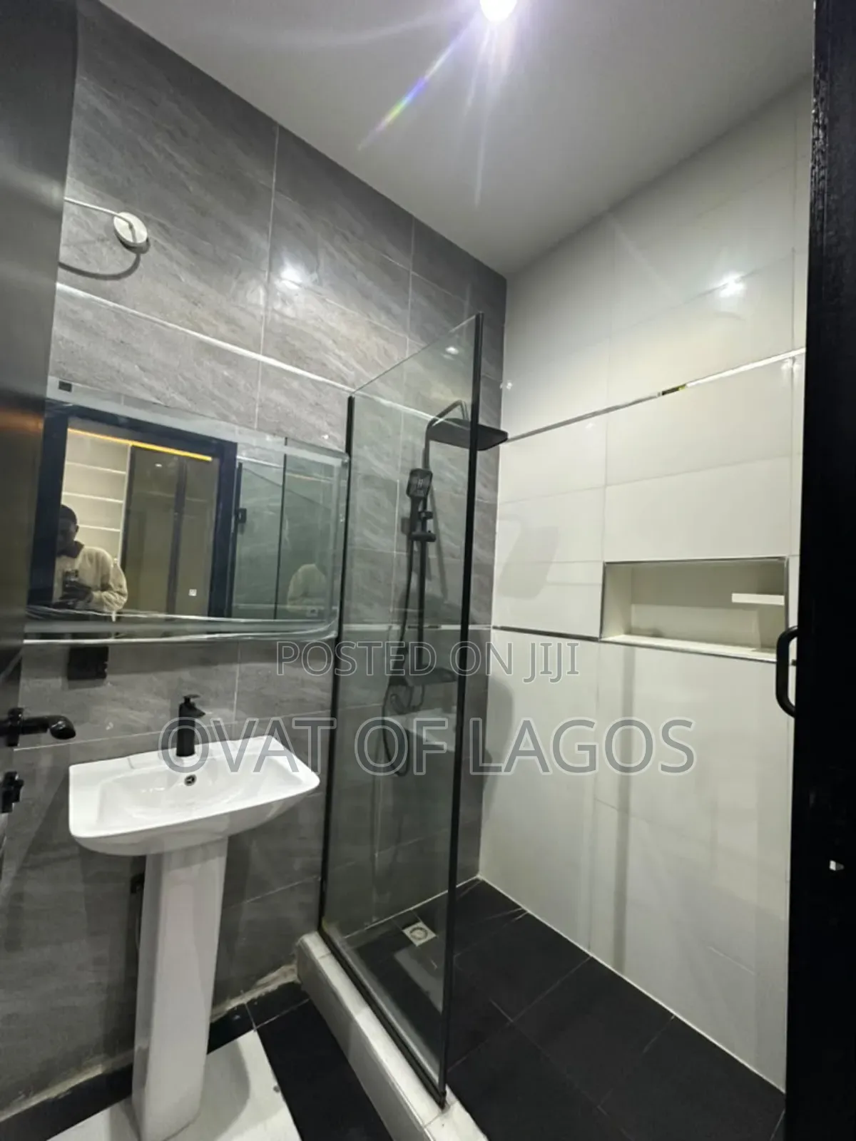 2bdrm Apartment in Lekki Phase 1 for sale in Lekki Phase 1