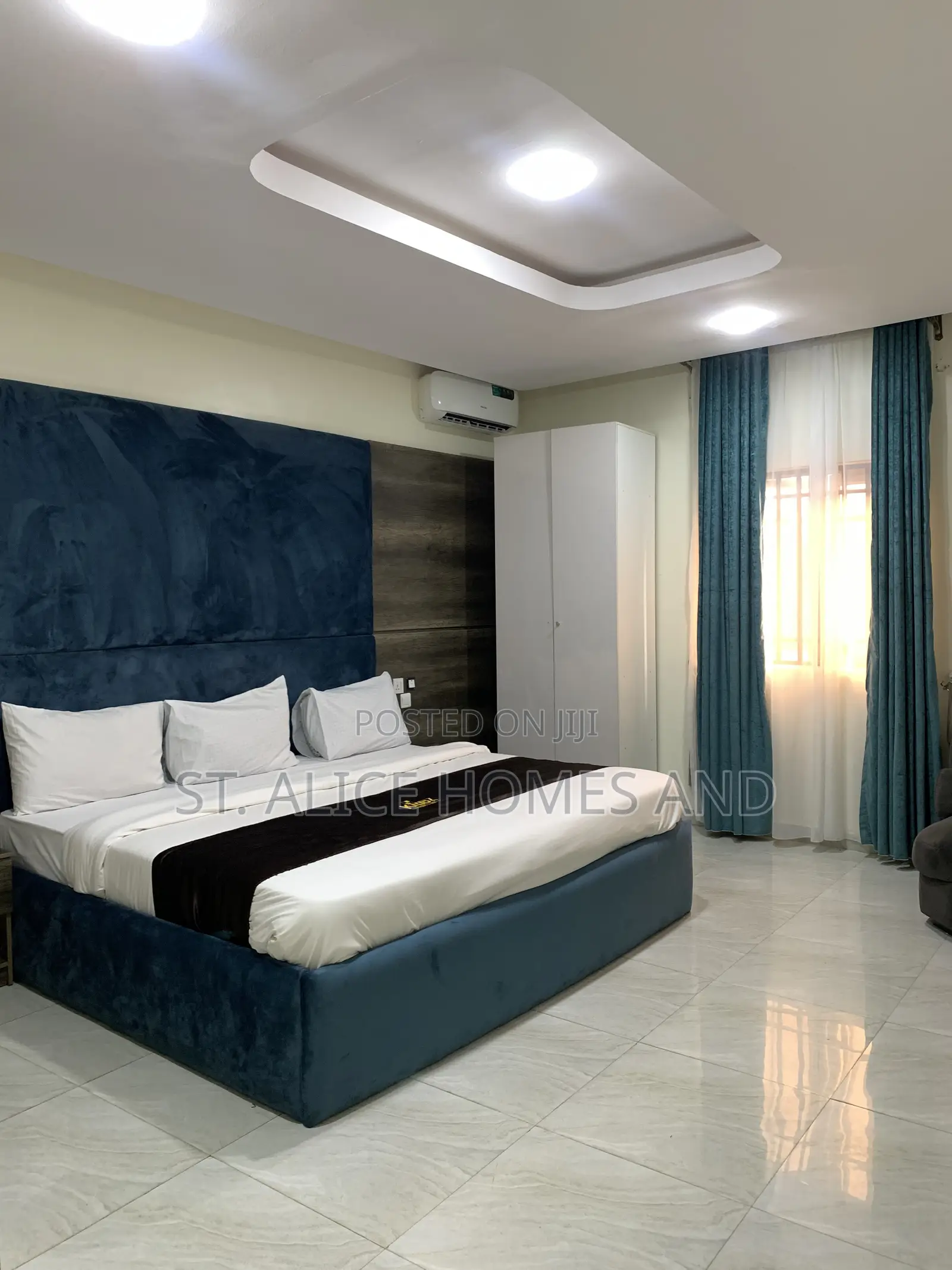 TheKreebs 5 Bedroom Deluxe Apartment With Swimming Pool in Bodija