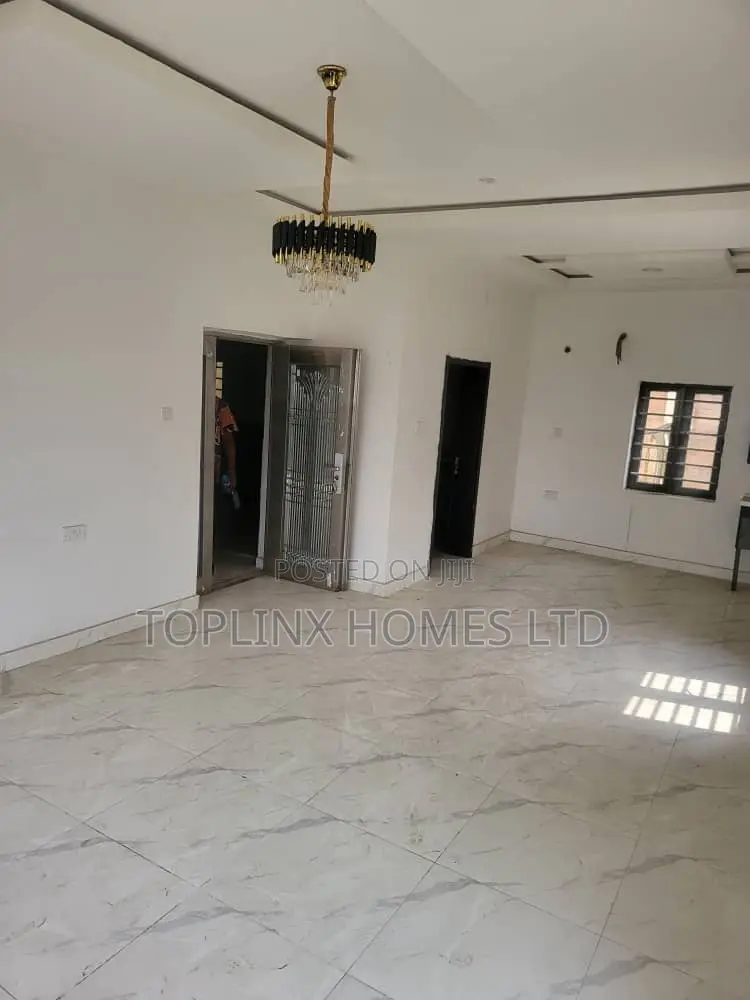 3bdrm Block of Flats in Grandmates, Ago Palace for sale in Ago Palace