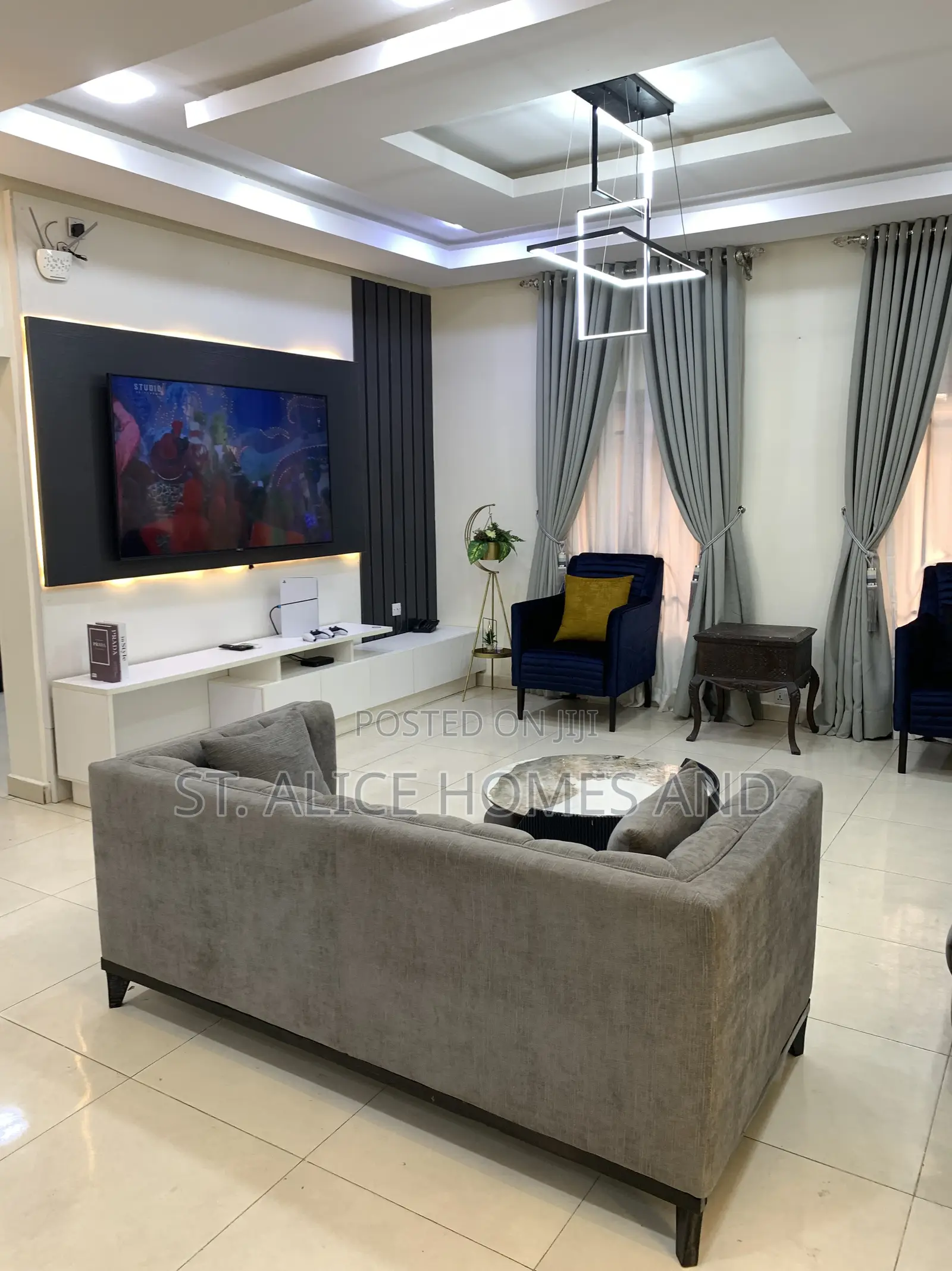 TheKreebs 5 Bedroom Deluxe Apartment With Swimming Pool in Bodija