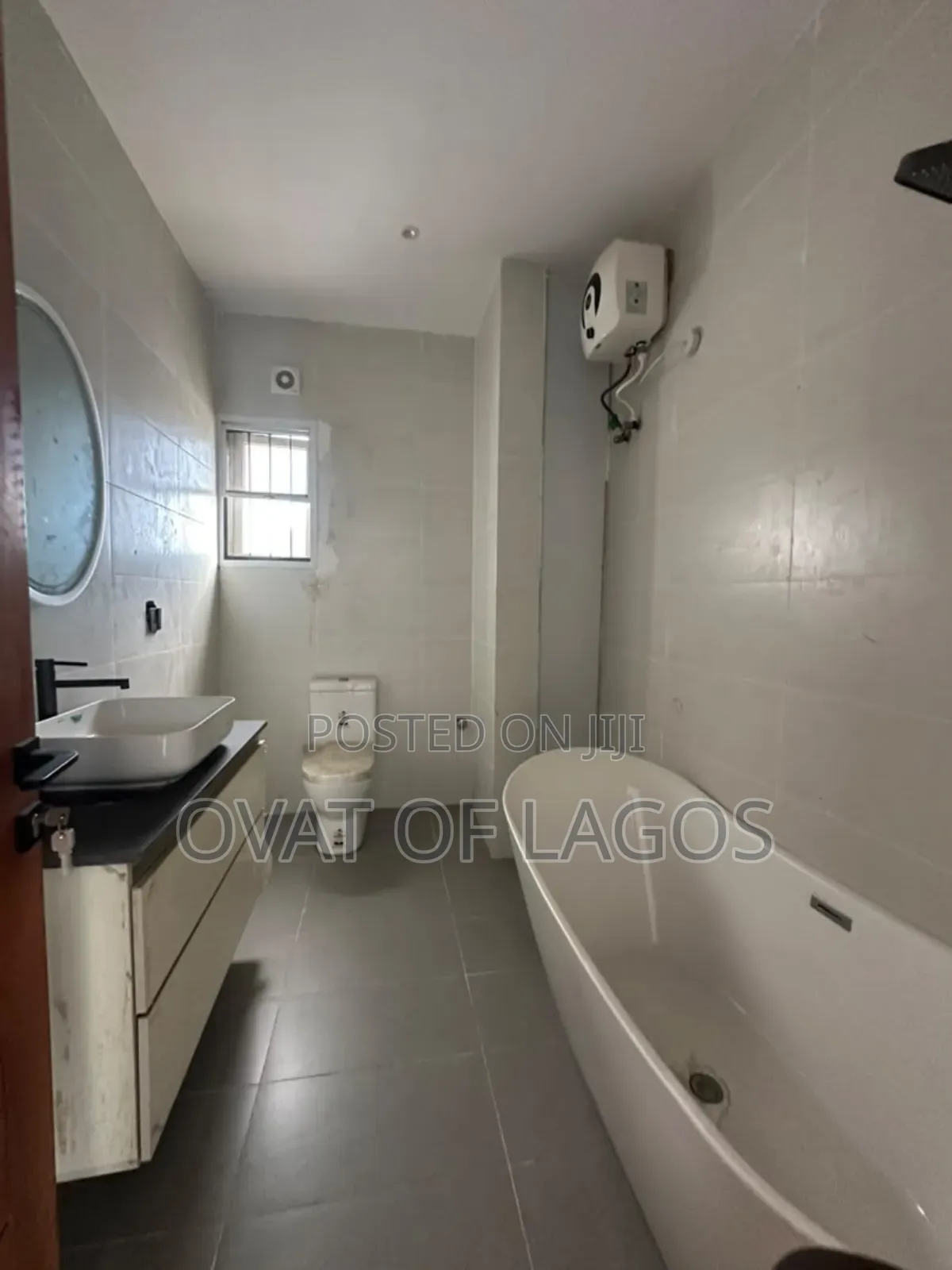5bdrm Maisonette in Lekki Phase 1 for sale in Lekki Phase 1