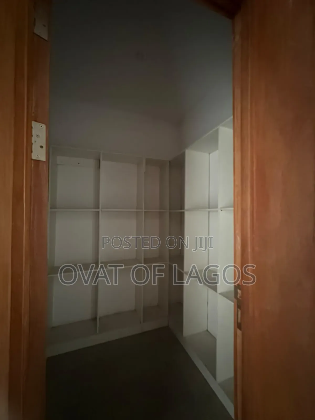 5bdrm Maisonette in Lekki Phase 1 for sale in Lekki Phase 1