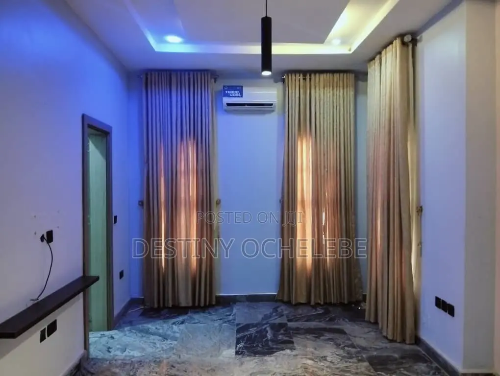 3bdrm Duplex in Aco Estate Life Camp for rent in Life Camp