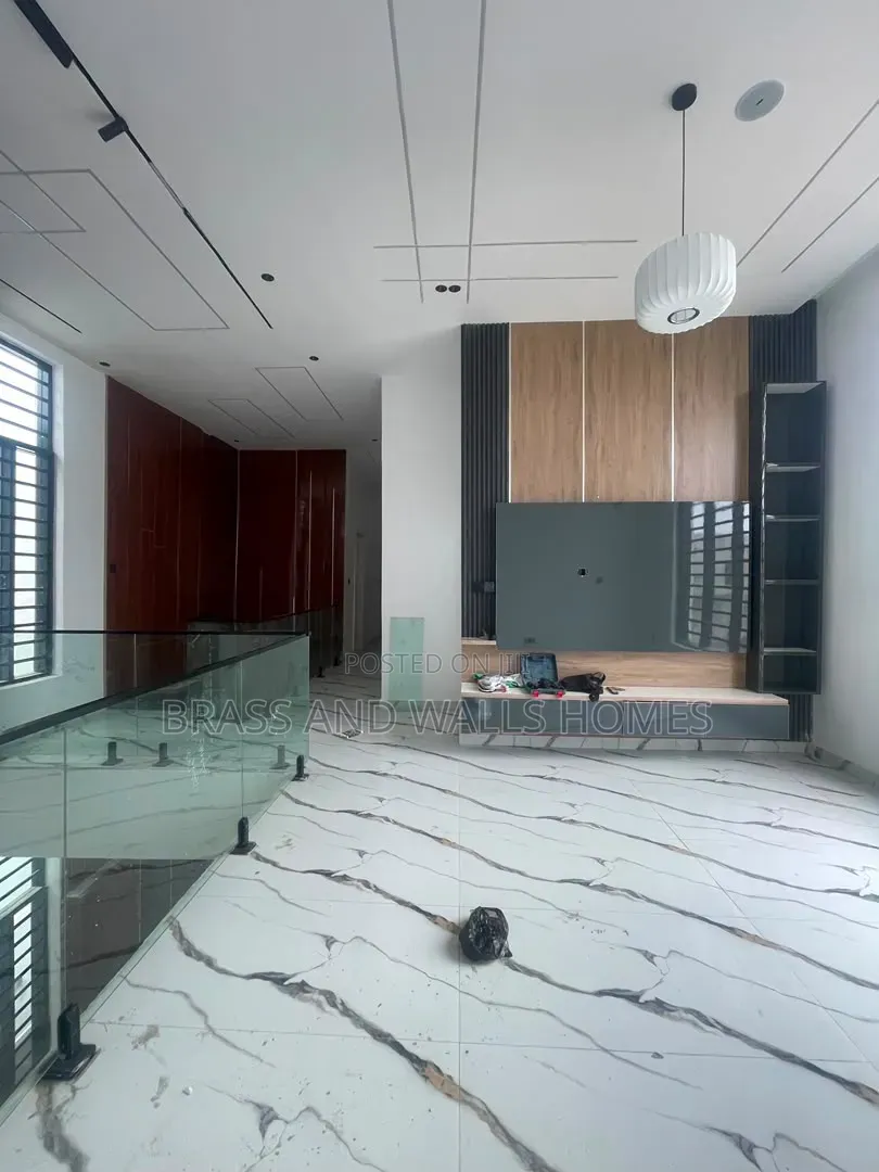 Furnished 5bdrm Duplex in Sangotedo for sale in Sangotedo