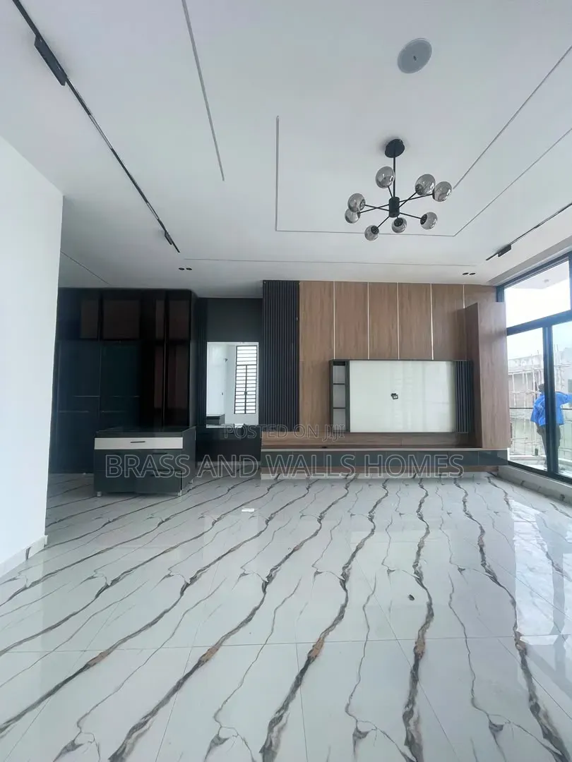 Furnished 5bdrm Duplex in Sangotedo for sale in Sangotedo