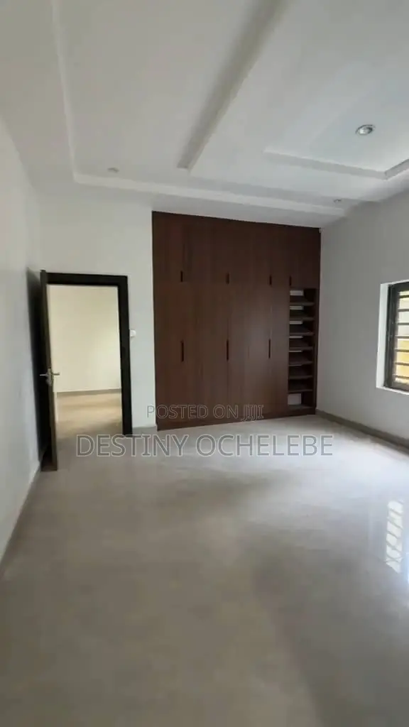 3bdrm Apartment in Guzape for sale in Guzape District