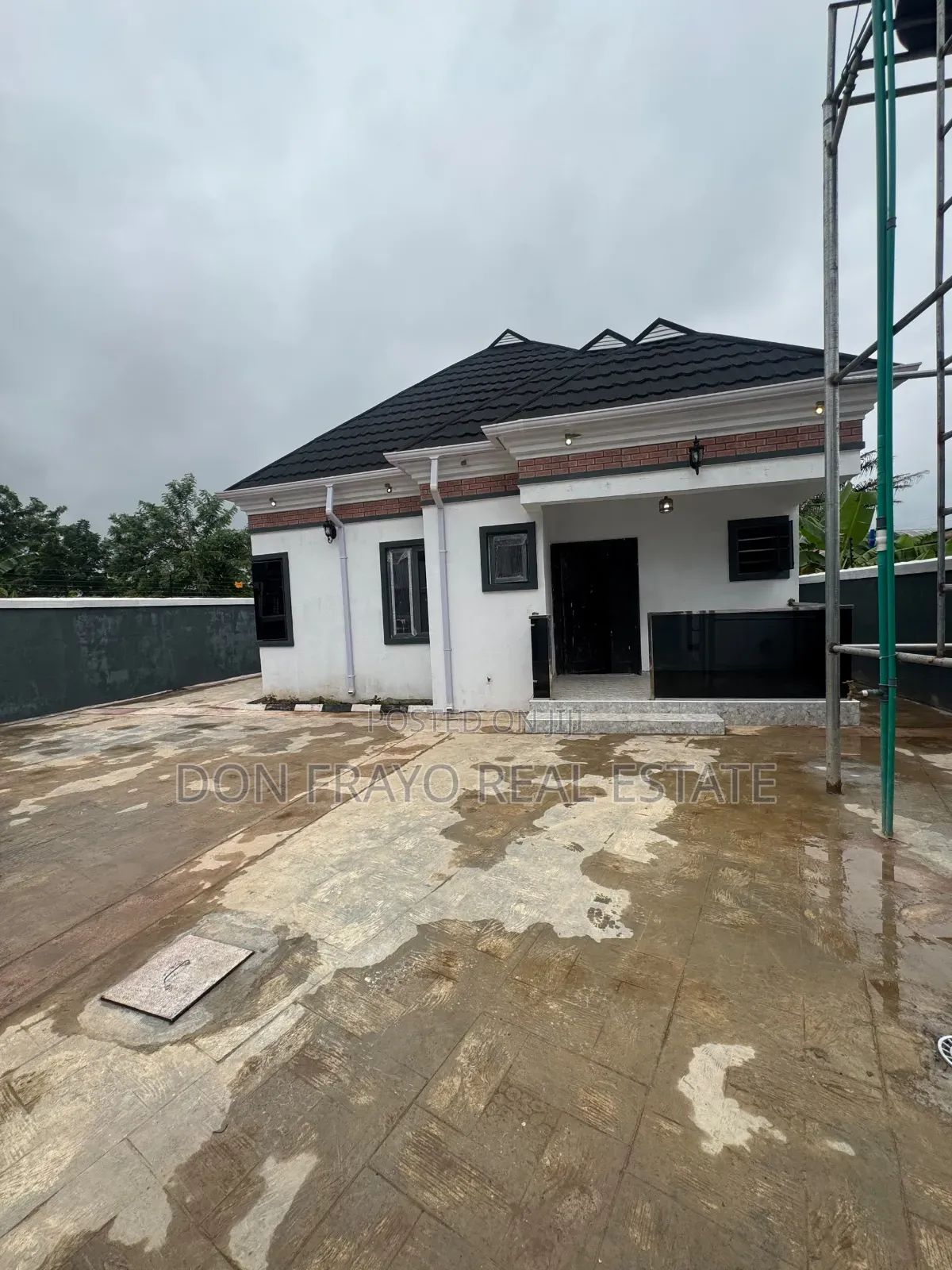 4bdrm Bungalow in Ile Tuntun Idishin for sale in Idishin