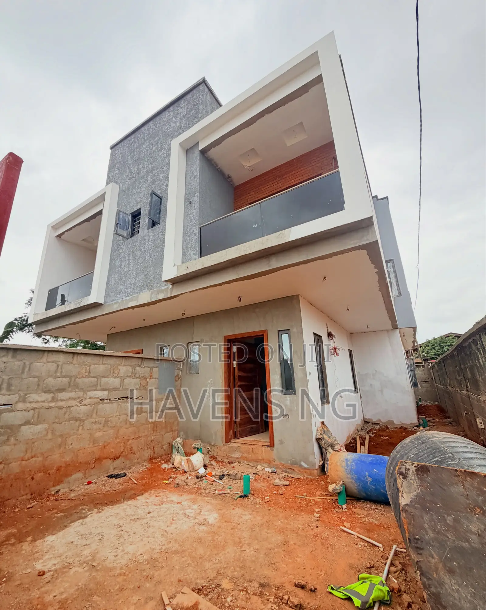 3bdrm Duplex in Fagge for sale in Fagge