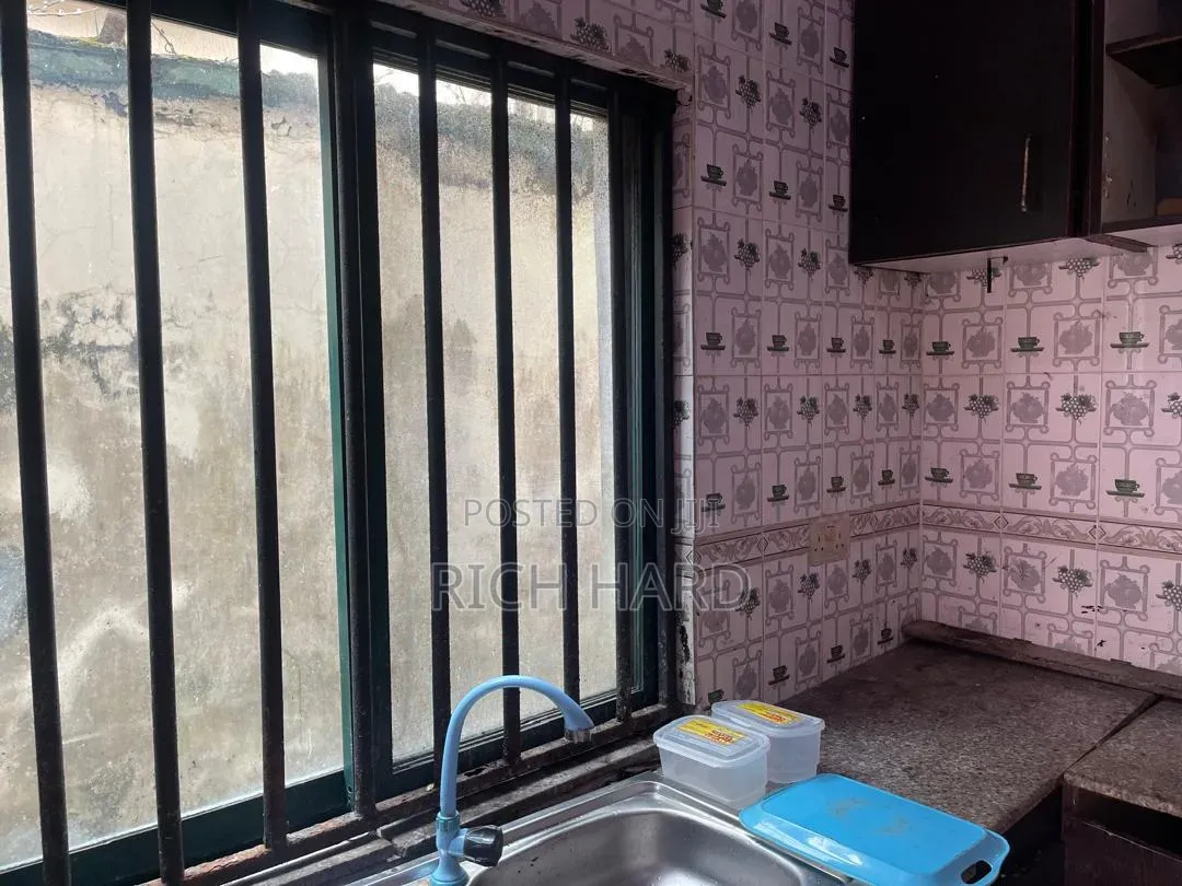 Hostel for Male in Abuja in Bunkoro