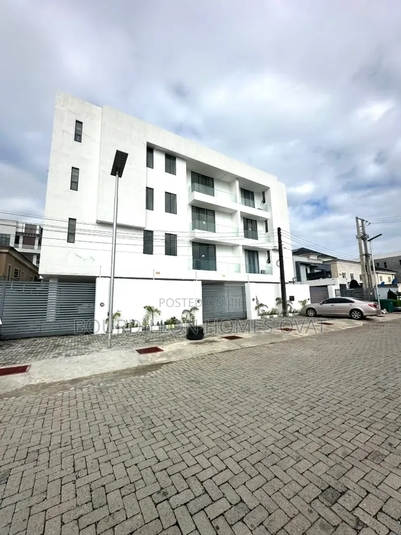 2bdrm Apartment in Lekki Phase 1 Lagos for sale in Lekki Phase 1