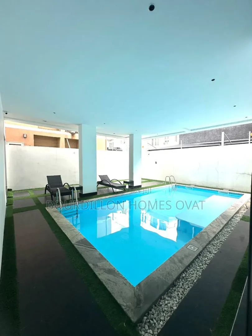 2bdrm Apartment in Lekki Phase 1 Lagos for sale in Lekki Phase 1