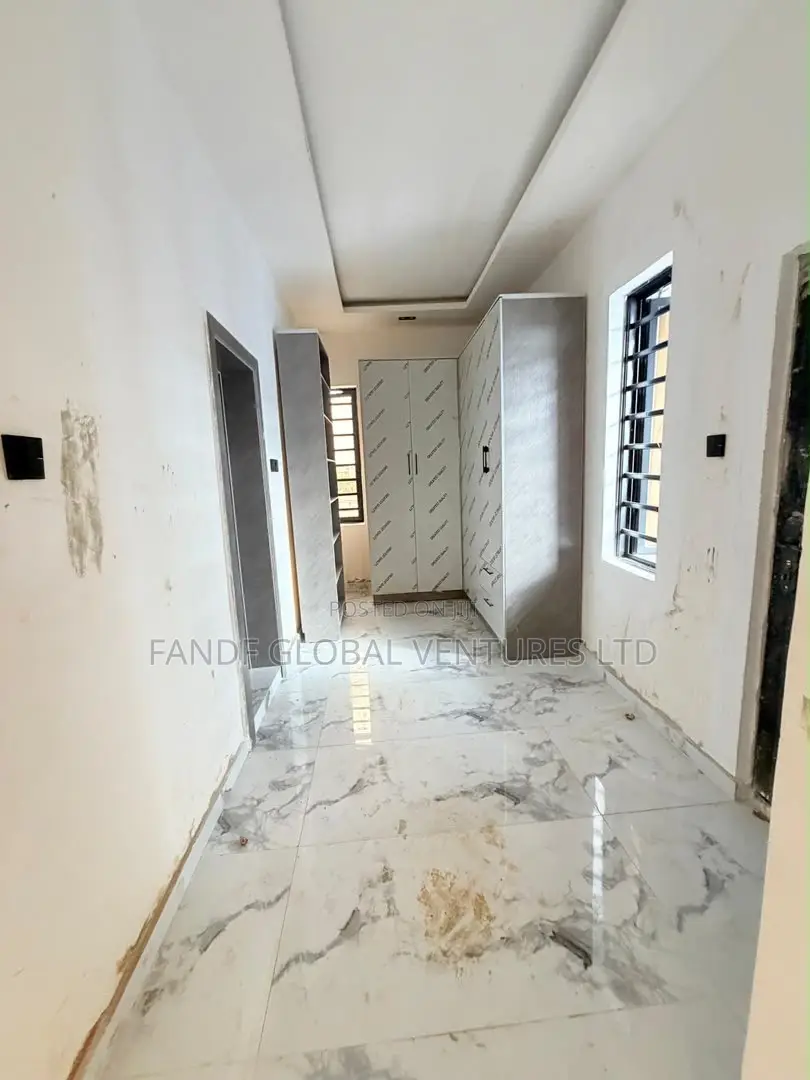 4bdrm Duplex in Gbagada for sale in Gbagada