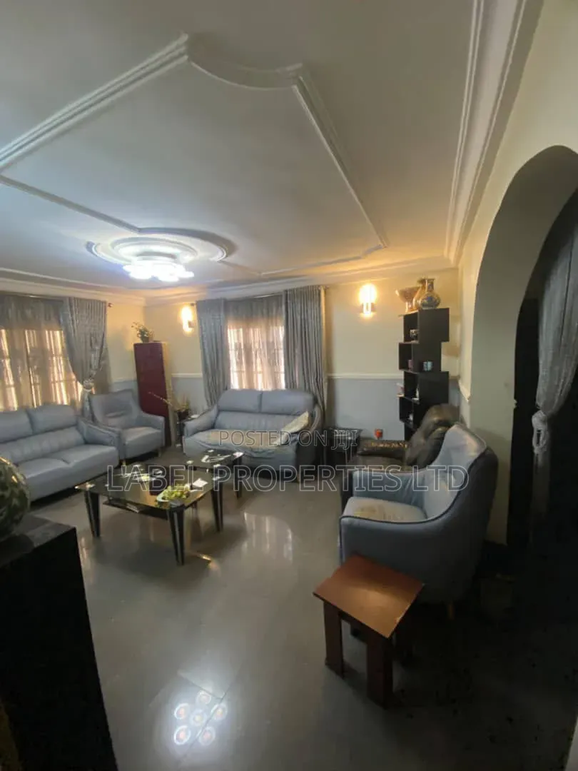 3bdrm Block of Flats in Maitama Main for sale in Maitama