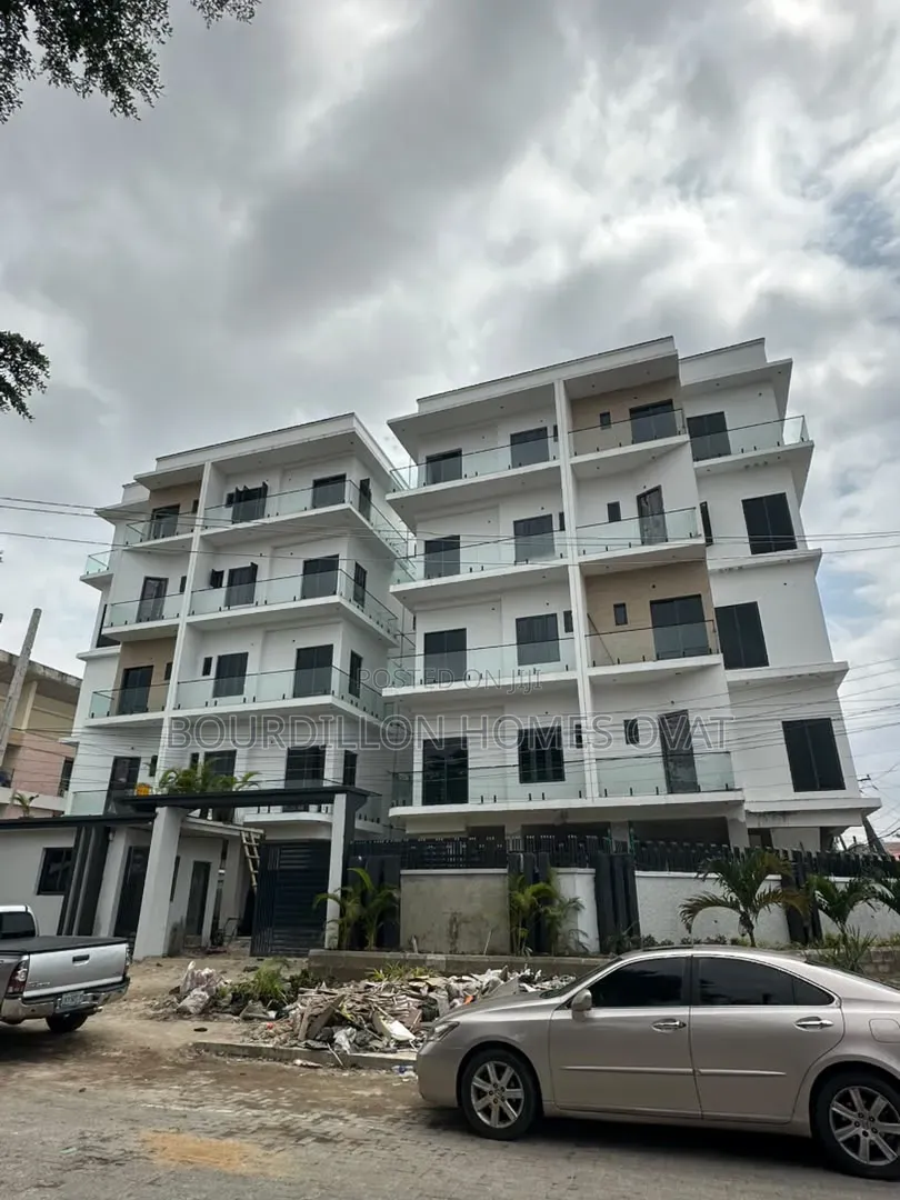 2bdrm Apartment in Lekki Phase 1 Lagos for sale in Lekki Phase 1