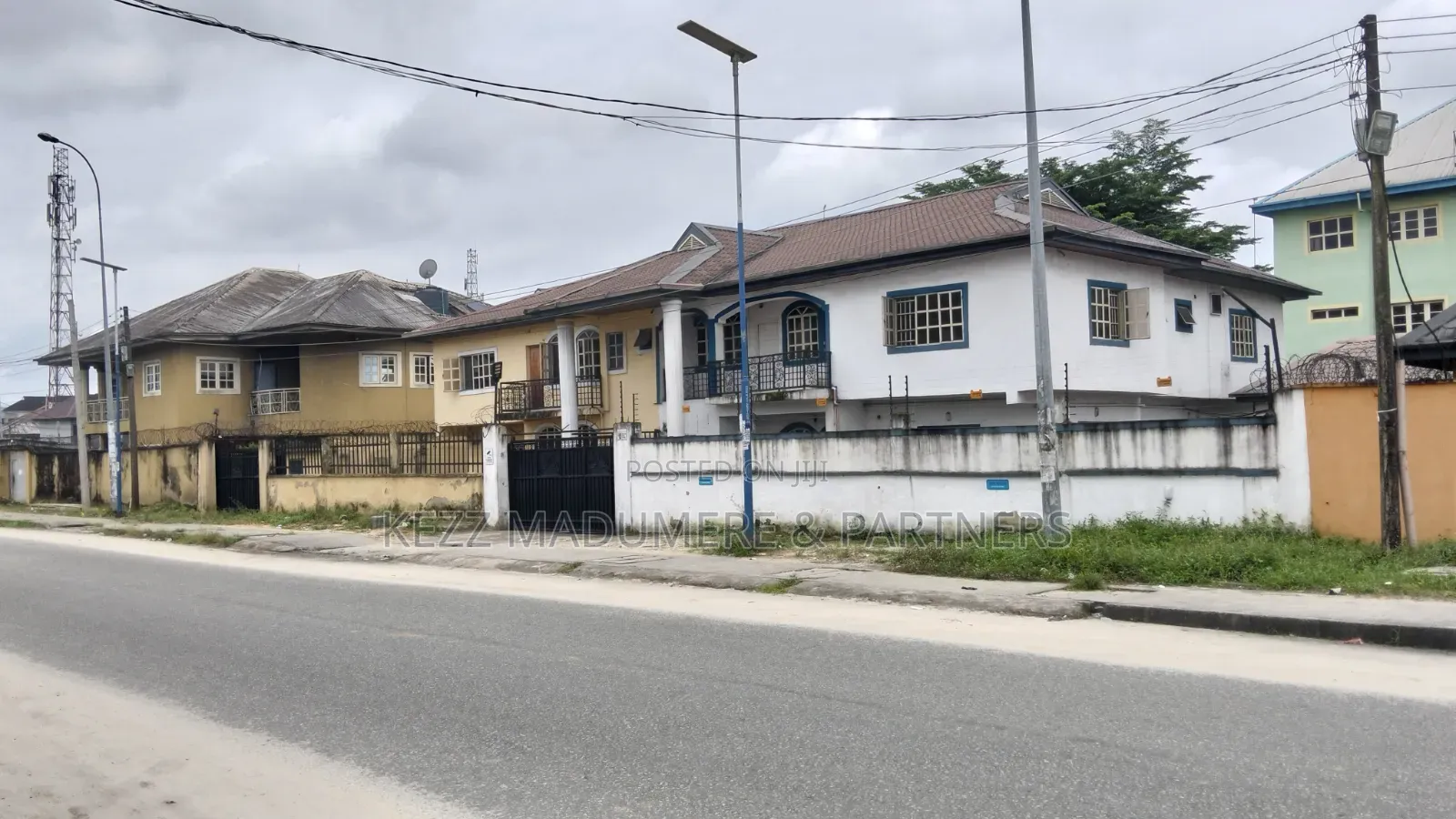 10bdrm Duplex in Stadium Road , Port for sale in Port-Harcourt