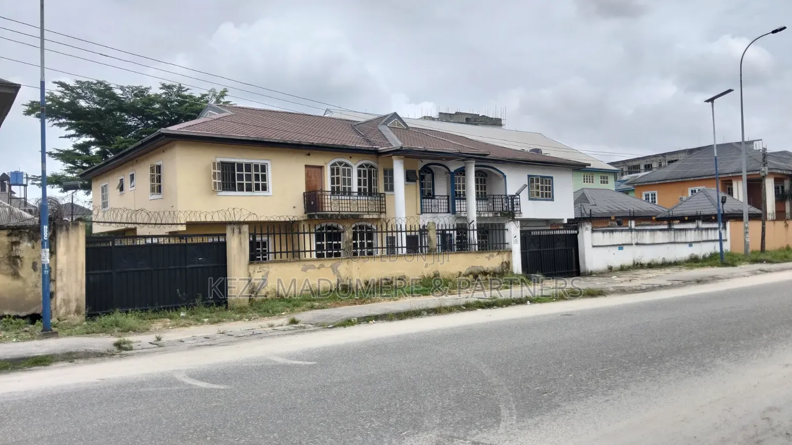 10bdrm Duplex in Stadium Road , Port for sale in Port-Harcourt