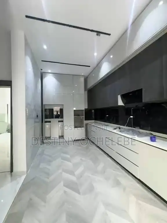 4bdrm Duplex in Guzape for sale in Guzape District
