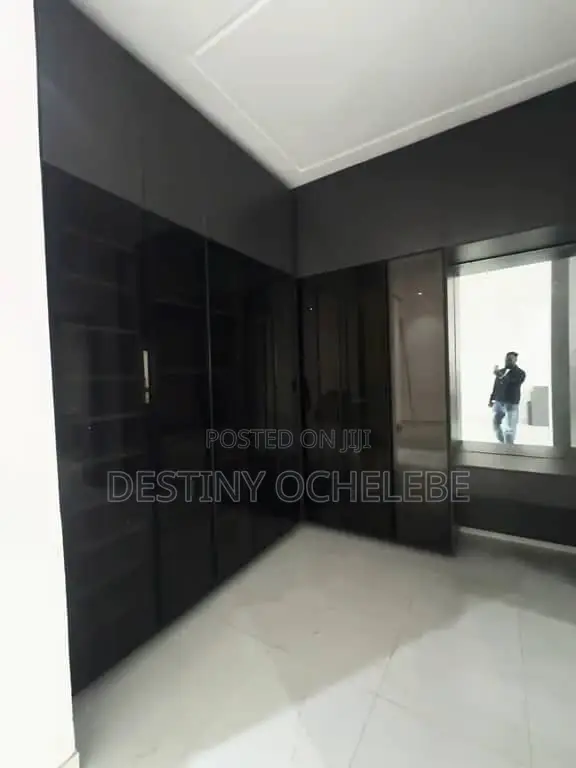 4bdrm Duplex in Guzape for sale in Guzape District