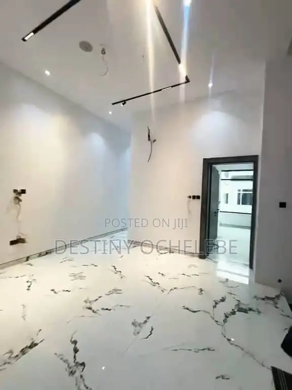 4bdrm Duplex in Guzape for sale in Guzape District